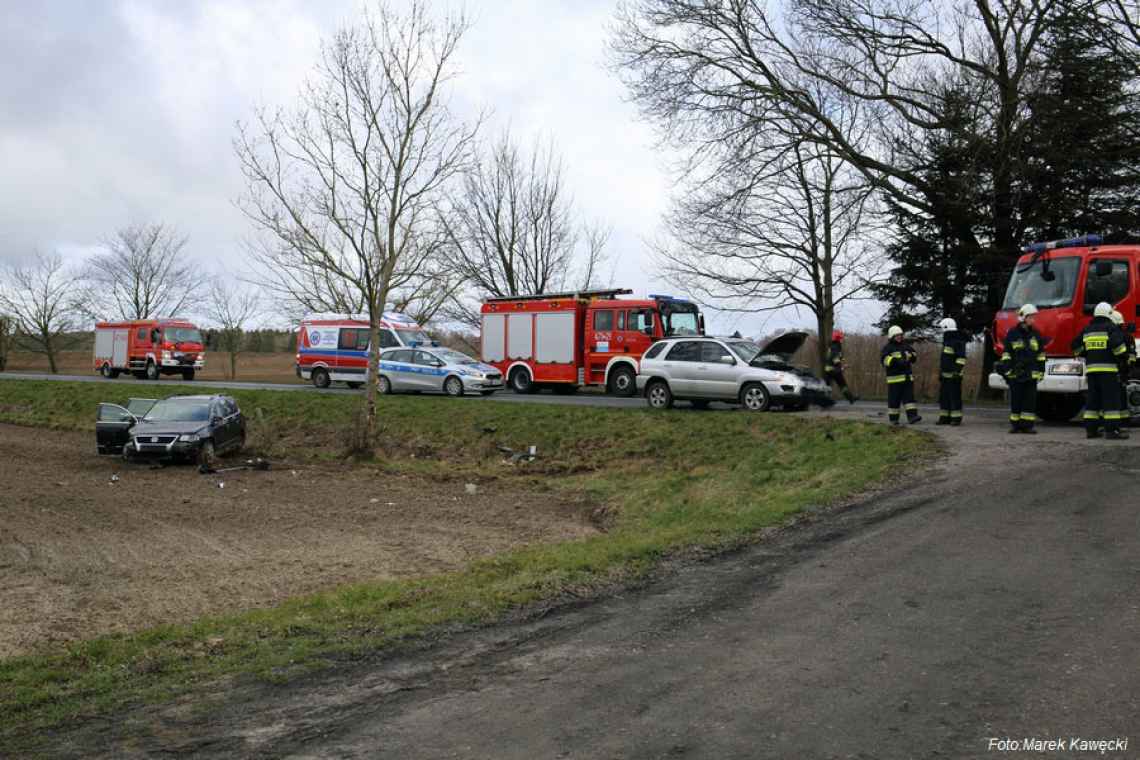 Wypadek na drodze wojewódzkiej w Czerninie