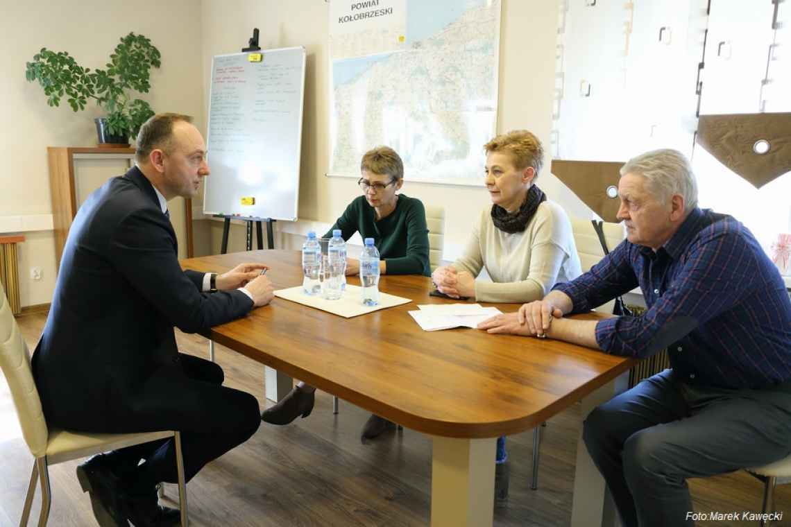 Spotkanie wójta z dyrektorami placówek oświatowych gminy Dygowo