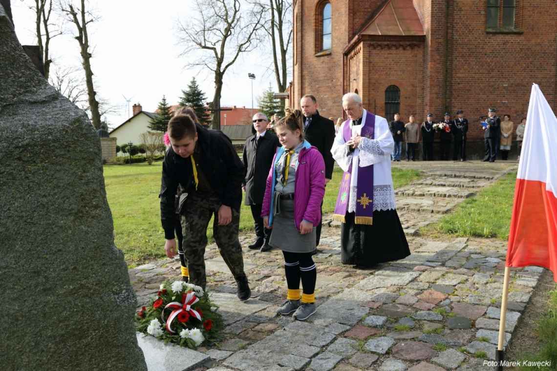 9. Rocznica Katastrofy Smoleńskiej. Uroczystość w Dygowie