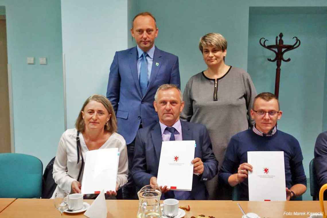 Granty dla sołectw: Skoczów, Stojkowo i Włościbórz