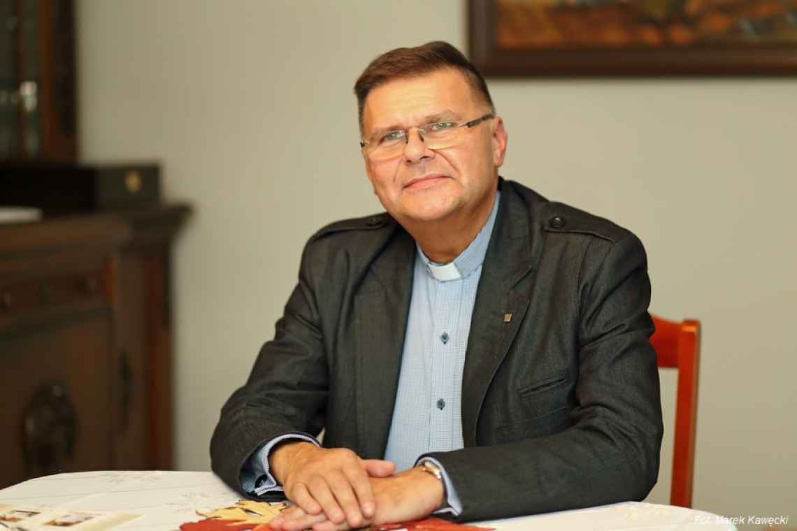 10 lat probostwa ks. Piotra Niedźwiadka w Dygowie (wywiad)