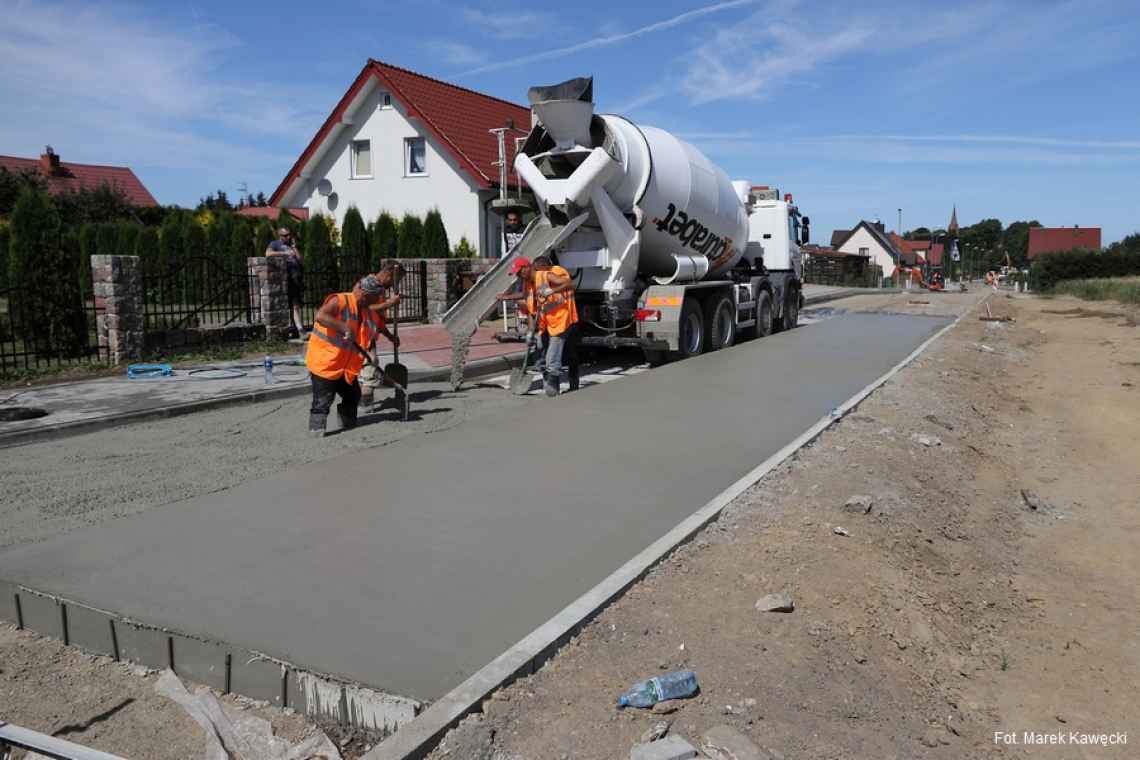 Pierwszy beton na Diamentowej w Dygowie