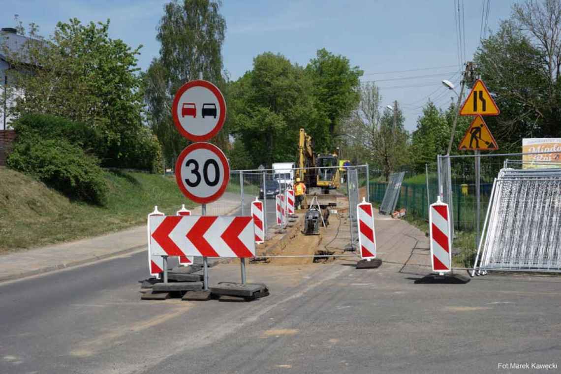 Przebudowa ulicy Głównej i Kolejowej w Dygowie rozpoczęta