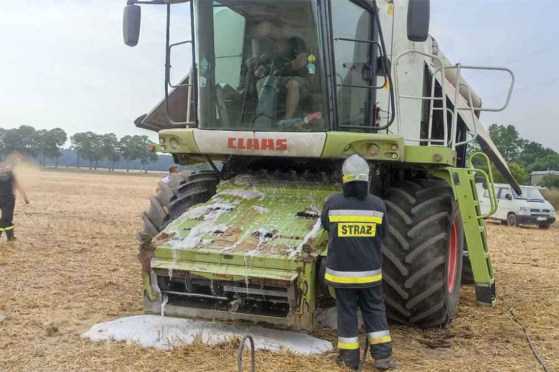 Akcja gaszenia kombajnu w Kłopotowie